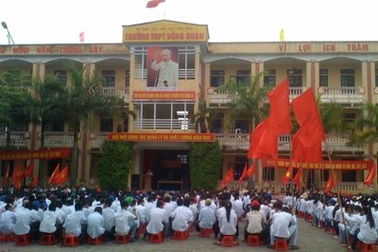 Học sinh lớp 10, 11 phải nộp tiền để “ủng hộ” khối 12 thi tốt nghiệp