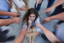 "Đàn bà lấy chồng: Nhà chồng có chửi cũng phải im"?