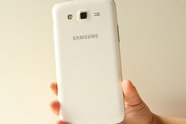 Cận cảnh phablet tầm trung Galaxy Grand 2 chính hãng tại Việt Nam