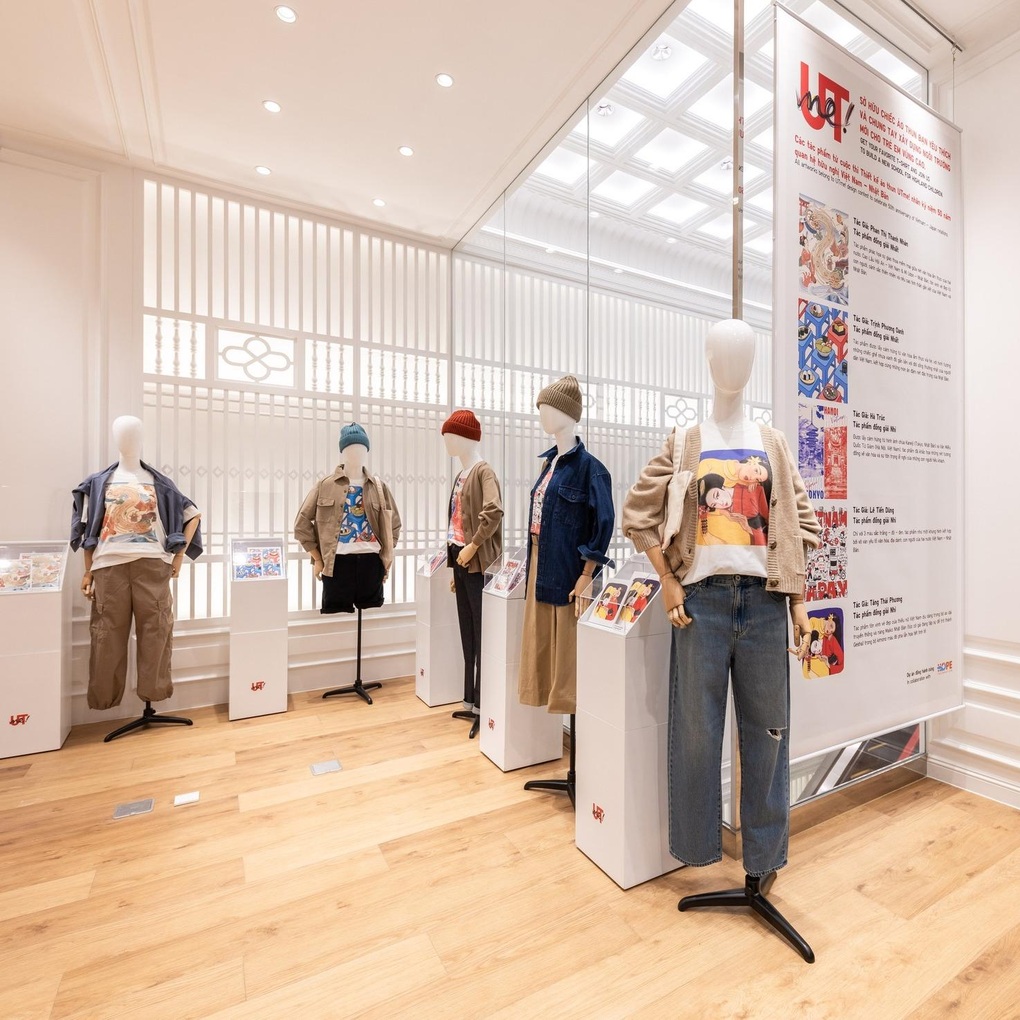 UNIQLO đóng góp doanh thu từ bộ sưu tập UTme! xây trường cho trẻ em vùng cao - 7 UNIQLO đóng góp doanh thu từ bộ sưu tập UTme! xây trường cho trẻ em vùng cao - 7