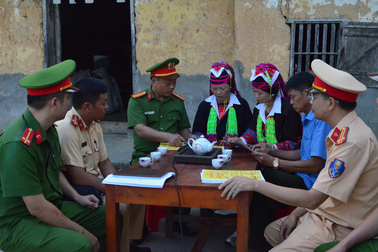 Tuyên truyền tác hại rượu bia cho đồng bào dân tộc thiểu số