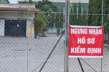 Công an đang có mặt tại trung tâm đăng kiểm 61-09D ở Bình Dương