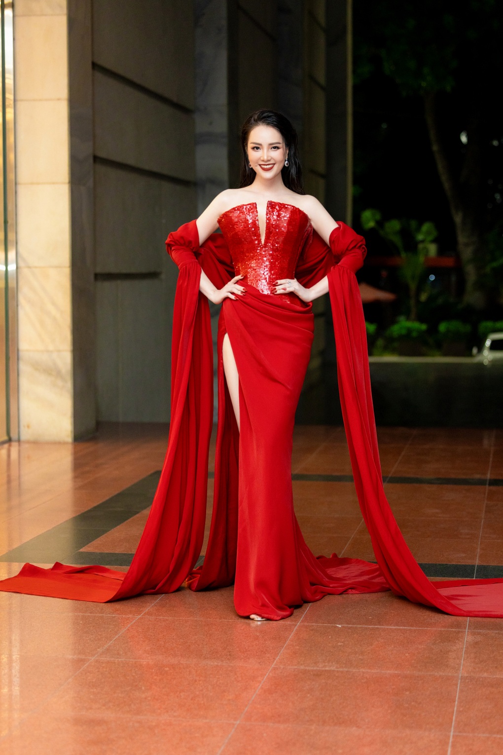 Á hậu Thụy Vân: Gia đình tôi vẫn hạnh phúc - 1 Á hậu Thụy Vân: Gia đình tôi vẫn hạnh phúc - 1