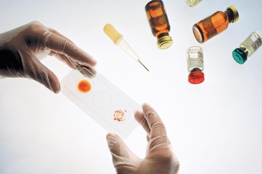 Hành trình gian nan “săn tìm” vắc xin HIV