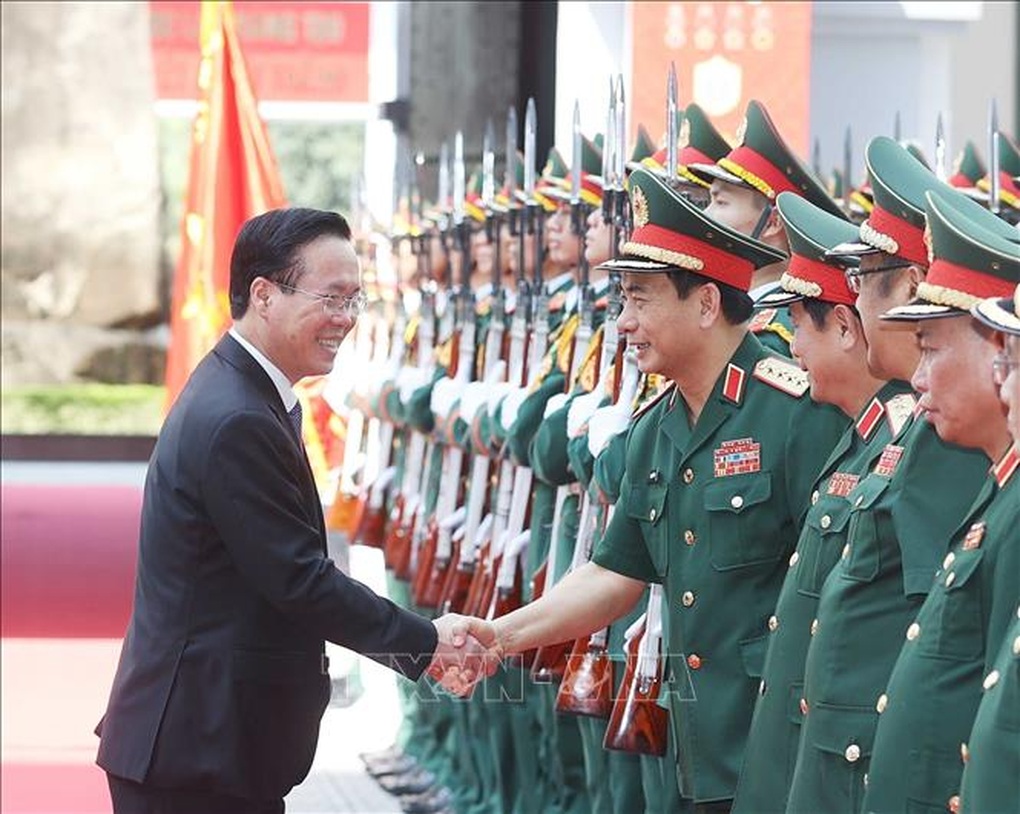 Chủ tịch nước Võ Văn Thưởng trao Huân chương Chiến công hạng Nhất tặng Tổng cục II - 1 Chủ tịch nước Võ Văn Thưởng trao Huân chương Chiến công hạng Nhất tặng Tổng cục II - 1