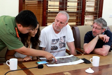 Treo thưởng 100 triệu cho ai phát hiện vị trí du khách Anh bị lạc