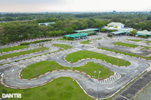 Cận cảnh loạt sân tập lái ô tô "núp bóng" đất nông nghiệp ở TPHCM