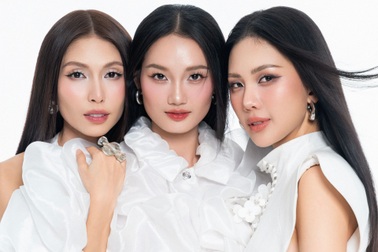 Hoa hậu Bùi Quỳnh Hoa xúc động trước hoàn cảnh của thí sinh người mẫu nhí