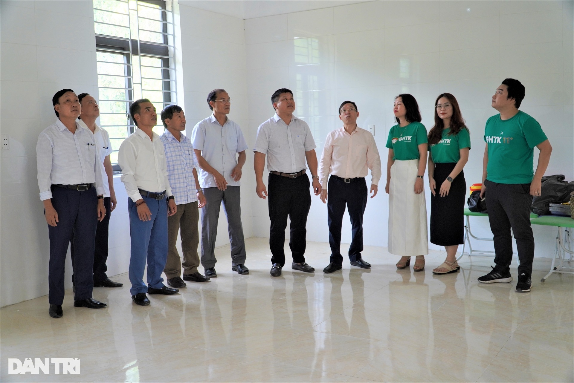 View - Ngập tràn niềm vui ngày khánh thành điểm trường Dân trí tại vùng "chảo lửa" | Báo Dân trí