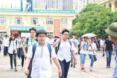 Hà Nội: Phát hiện một thí sinh nhờ người thi hộ