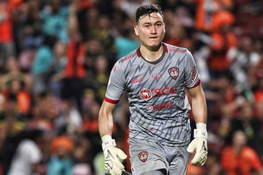 Văn Lâm chơi ổn định, Muangthong United đại thắng ở Thái-League