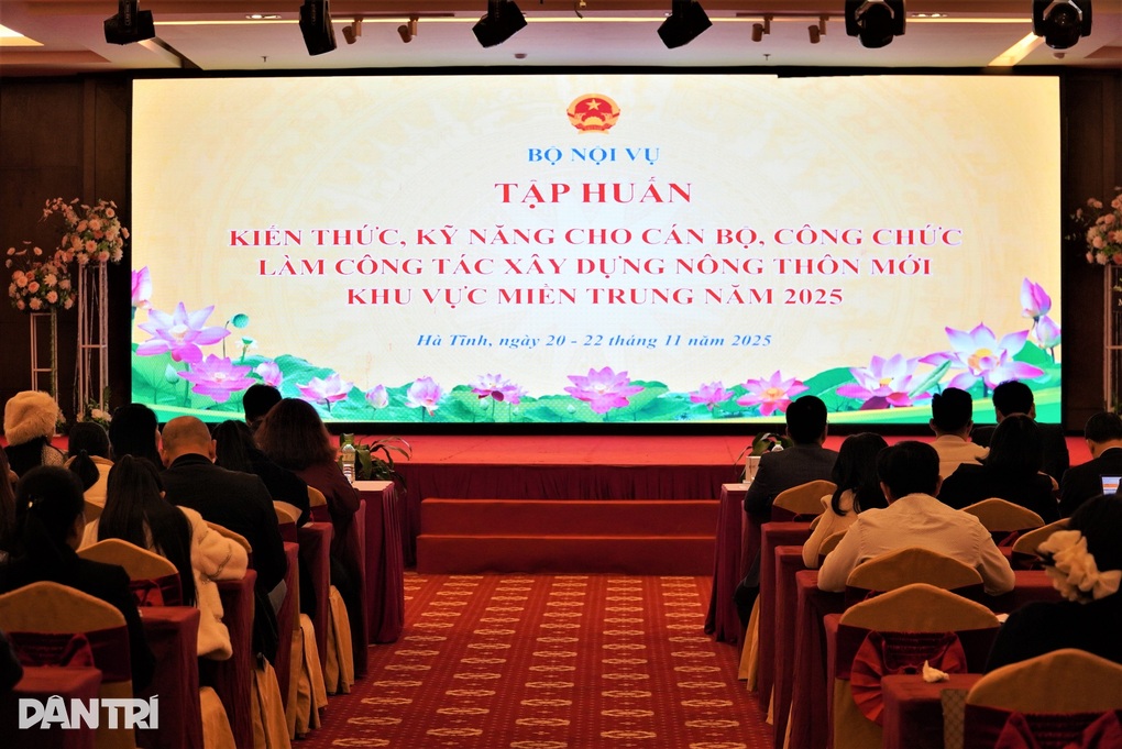 Bộ Nội vụ trang bị kiến thức, kỹ năng cho cán bộ xây dựng nông thôn mới - 2 Bộ Nội vụ trang bị kiến thức, kỹ năng cho cán bộ xây dựng nông thôn mới - 2