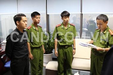 Thêm sàn vàng 24Gold bị đánh sập