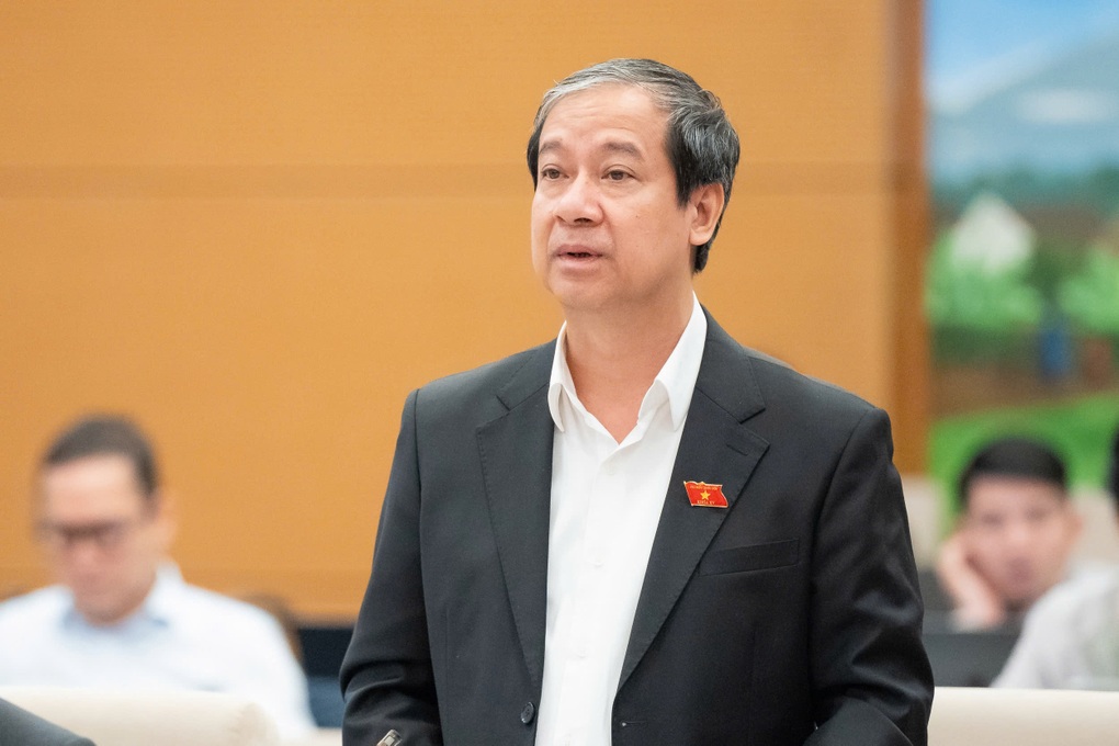 “Bằng đào tạo bác sĩ nội trú, chuyên khoa không phải bằng thạc sĩ, tiến sĩ” - 1 “Bằng đào tạo bác sĩ nội trú, chuyên khoa không phải bằng thạc sĩ, tiến sĩ” - 1