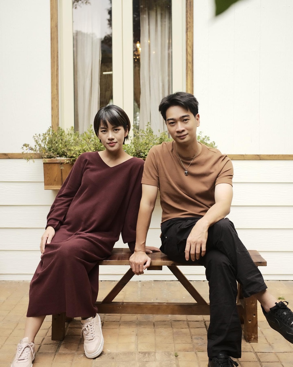 SlimV: Đầu bù tóc rối khi làm show Anh trai, vợ kiên nhẫn động viên - 11 SlimV: Đầu bù tóc rối khi làm show Anh trai, vợ kiên nhẫn động viên - 11