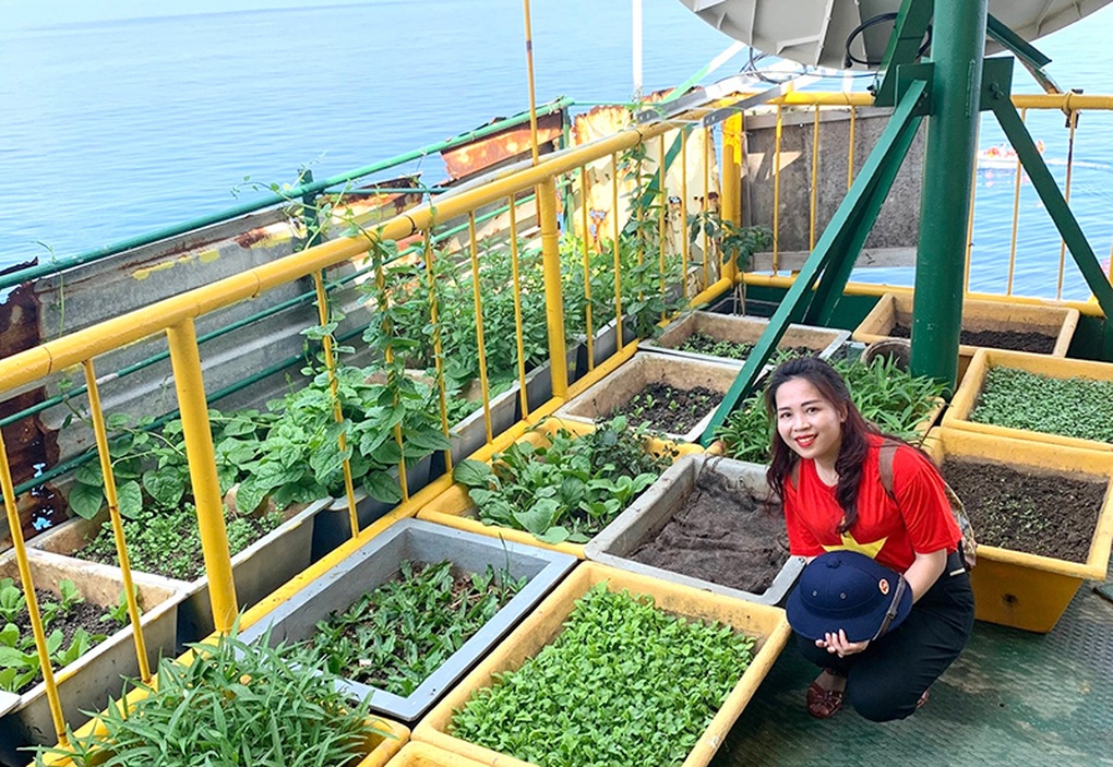 Chuyện ở nhà giàn và tình người giữa biển khơi - 3 Chuyện ở nhà giàn và tình người giữa biển khơi - 3