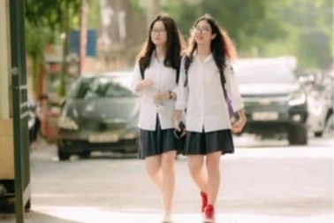 Nữ sinh “giấu đồ vào váy” và chuyện chưa thi đã rớt ở kỳ thi căng nhất