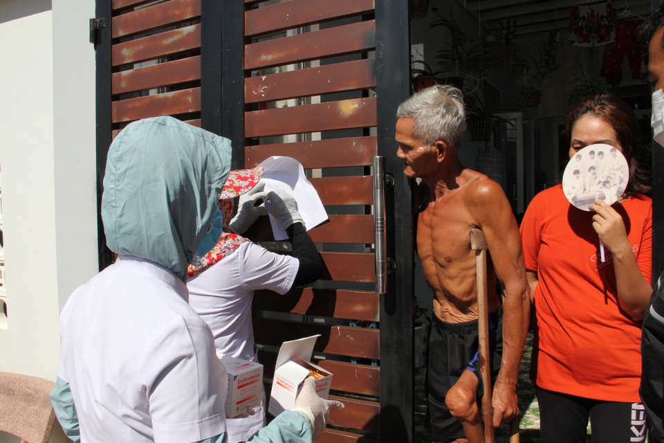 Cách ly hơn 300 hộ dân tại TP Buôn Ma Thuột phòng bạch hầu - 3