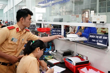 Người nước ngoài có được đăng ký xe tạm thời tại Việt Nam?