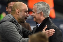 Pep Guardiola - Mourinho: Đại chiến của những “người từng trải”