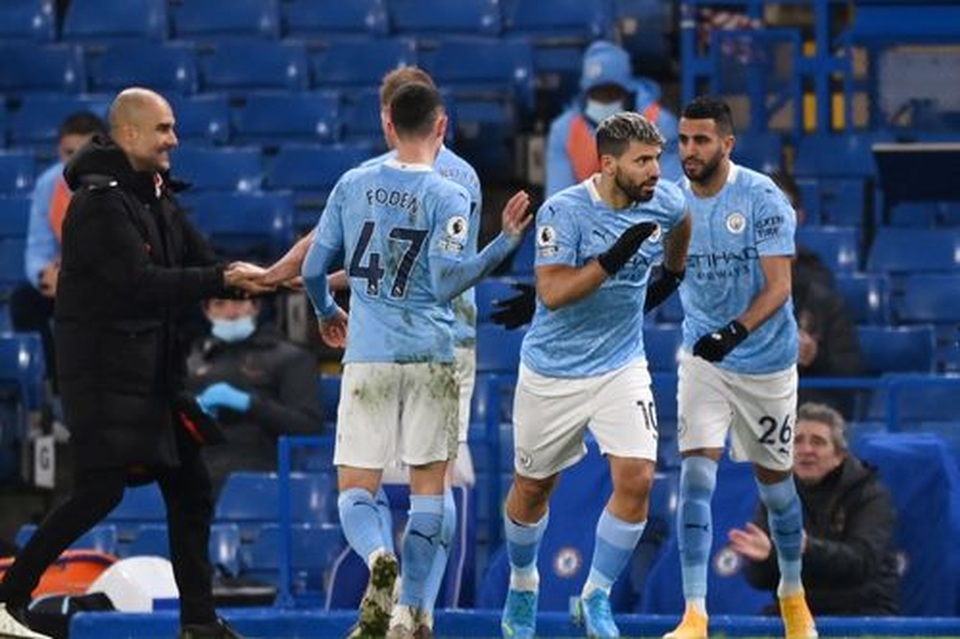 Những khoảnh khắc Man City hạ gục Chelsea - 17 Những khoảnh khắc Man City hạ gục Chelsea - 17