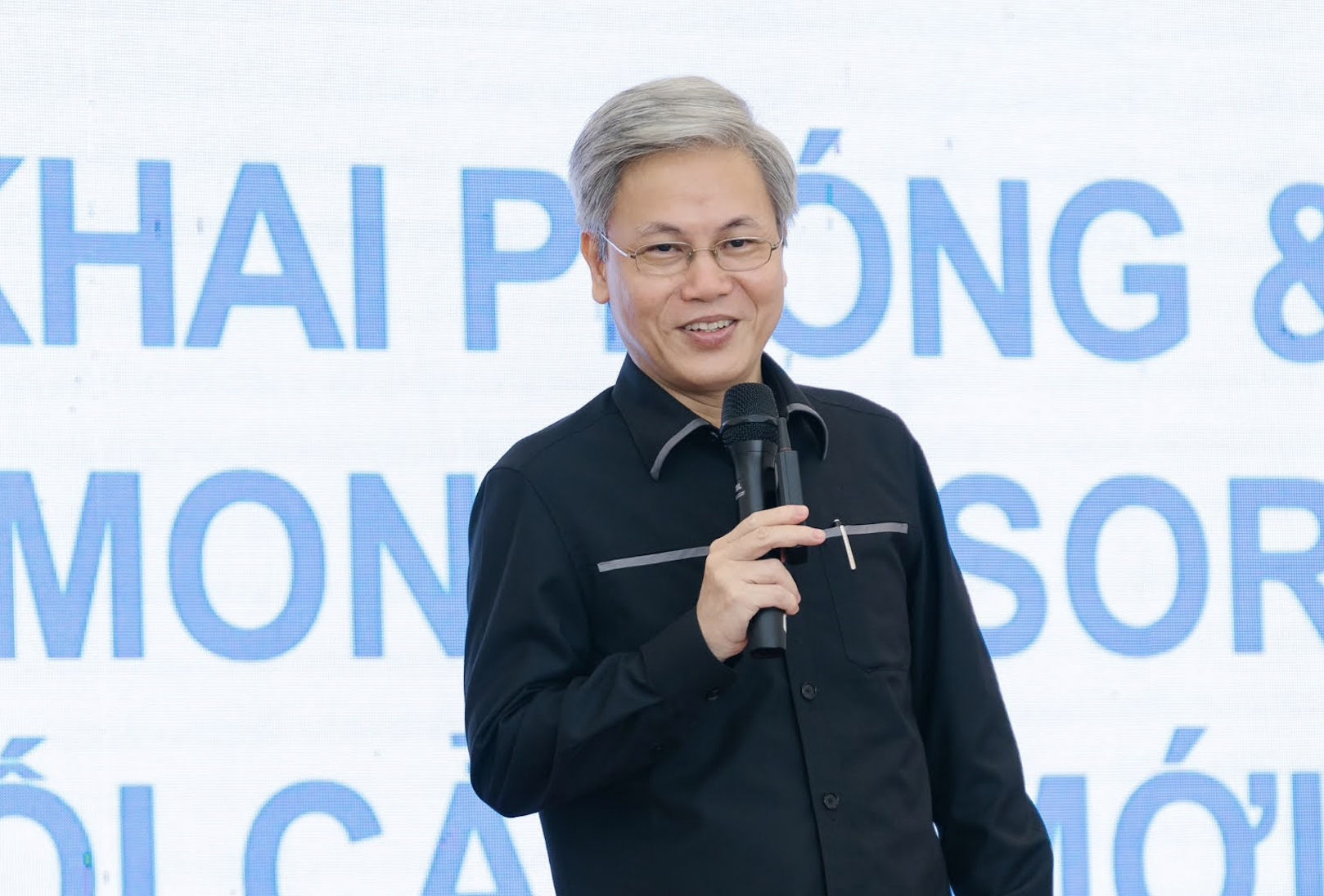 Giáo viên, cha mẹ đang đầy thương tích, sao dạy cho trẻ được lành lặn? - 1 Giáo viên, cha mẹ đang đầy thương tích, sao dạy cho trẻ được lành lặn? - 1