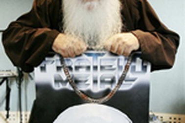 Vị mục sư “chơi” rock hạng nặng