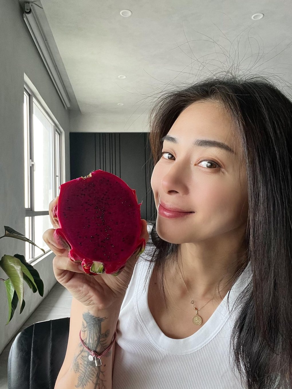 Chồng kém 11 tuổi của Ngô Thanh Vân: Nấu ăn, rửa bát, lại khéo nịnh vợ - 4 Chồng kém 11 tuổi của Ngô Thanh Vân: Nấu ăn, rửa bát, lại khéo nịnh vợ - 4