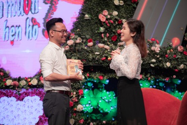 Chàng trai 27 tuổi "chưa mối tình vắt vai" trúng "tiếng sét ái tình"