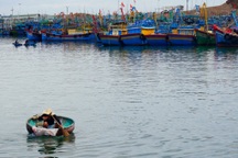 Công an thông tin vụ chủ tàu cá rơi xuống biển tử vong