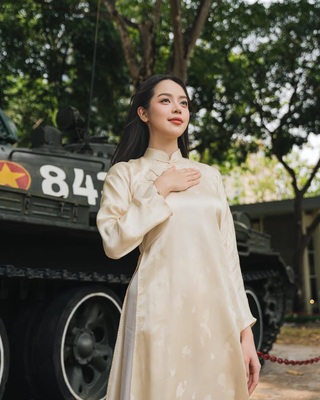 Sao Việt tự hào diện áo dài truyền thống đón đại lễ 30/4 - 2