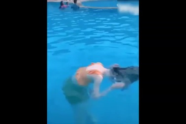 Bật cười trước những sự cố bất ngờ và hài hước trong cuộc sống