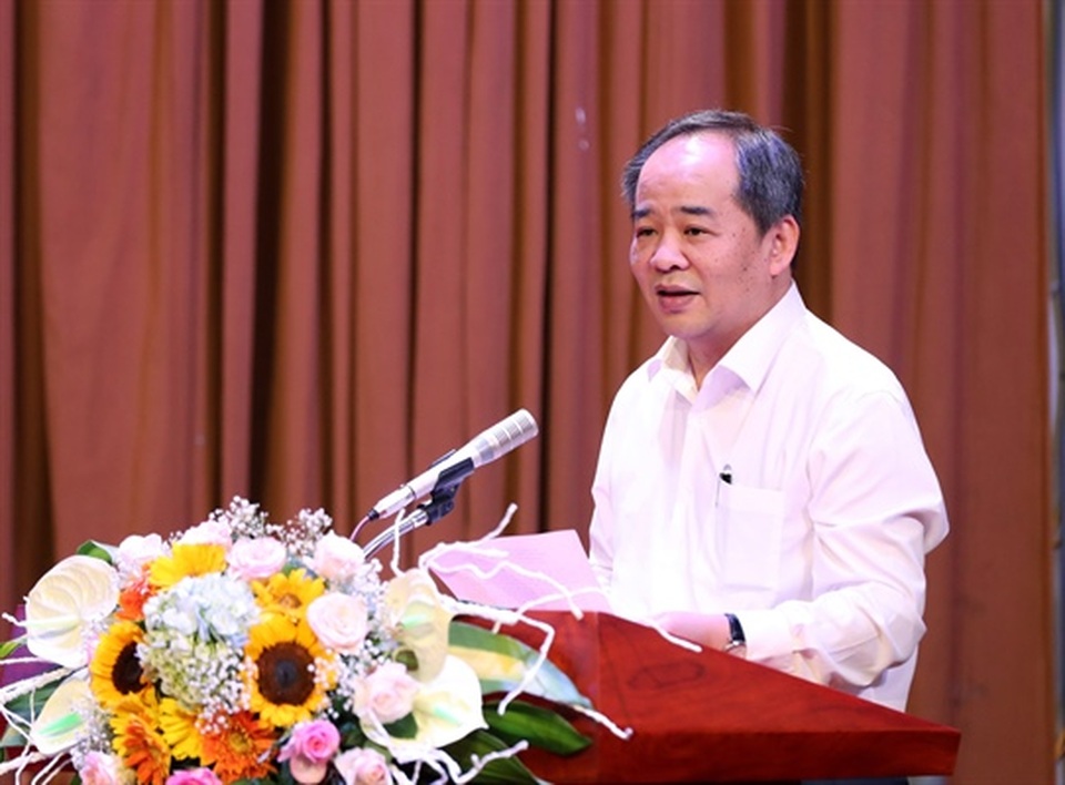 Bộ trưởng Bộ Văn hoá tặng Bằng khen cho phóng viên báo Dân trí - 3 Bộ trưởng Bộ Văn hoá tặng Bằng khen cho phóng viên báo Dân trí - 3
