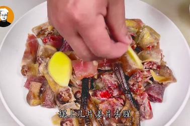 Hướng dẫn cách làm món gà hong gió nổi tiếng của người Tây Tạng