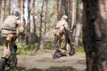 Dàn "ngựa sắt" giúp binh sĩ Ukraine luồn lách vào phòng tuyến Nga