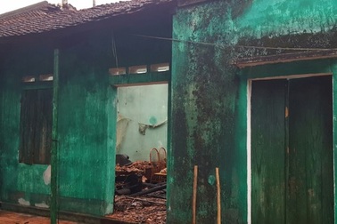 Chủ nhà tử vong khi cháy nhà lúc rạng sáng