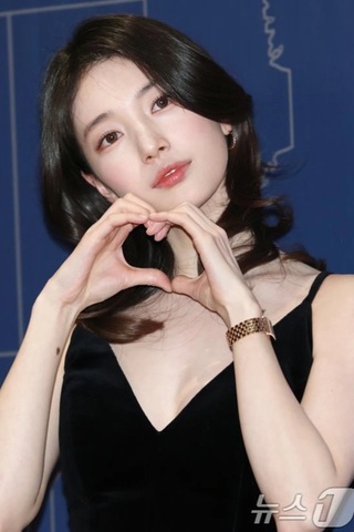 Mỹ nhân Hàn chạy bộ tại Hồ Tây: Nhan sắc hàng đầu, sở hữu tài sản triệu USD - 8