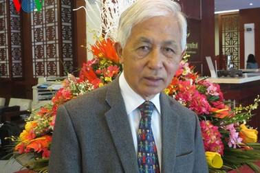 Giáo sư Trần Thanh Vân trăn trở về “trải thảm đỏ” đón nhân tài