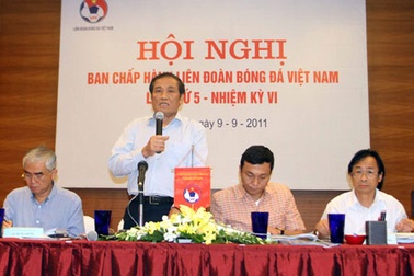 Từ lời chỉ trích của bầu Kiên, chờ VFF làm “cách mạng”