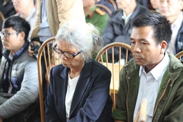 Cuộc sống địa ngục vì nỗi oan thấu trời