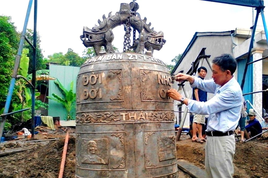 Làng đúc đồng hơn 400 năm, chuyên trị các... kỷ lục - 3 Làng đúc đồng hơn 400 năm, chuyên trị các... kỷ lục - 3