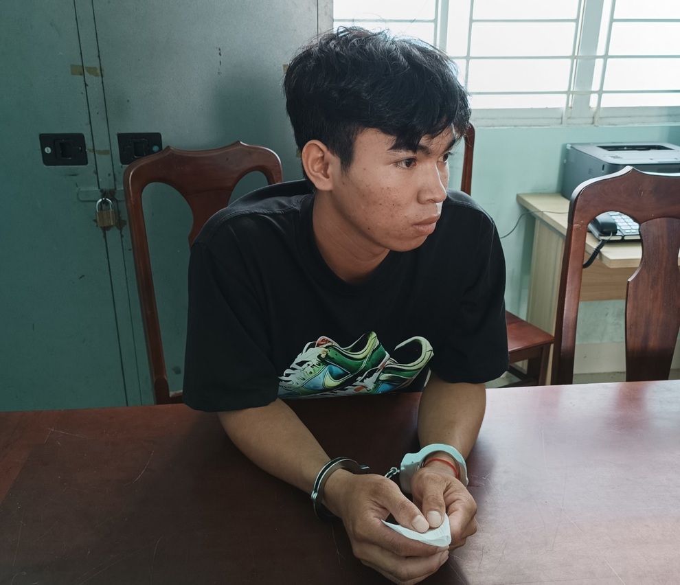 Đốt nhà người yêu vì bị nói lời chia tay - 1 Đốt nhà người yêu vì bị nói lời chia tay - 1