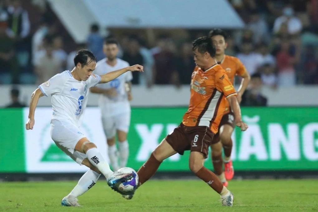نادي شرطة هانوي ونادي نام دينه يشاركان في كأس آسيا C2 - 2 CLB Công an Hà Nội và CLB Nam Định dự Cúp C2 châu Á - 2