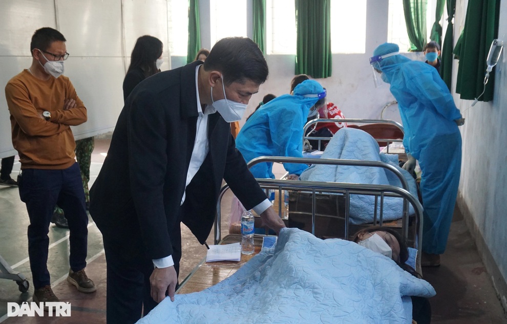 Học sinh Nghệ An háo hức được tiêm vaccine phòng Covid-19 - 9