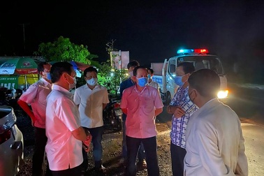 Phong tỏa bến xe suốt đêm vì hành khách về từ Campuchia ho, sốt