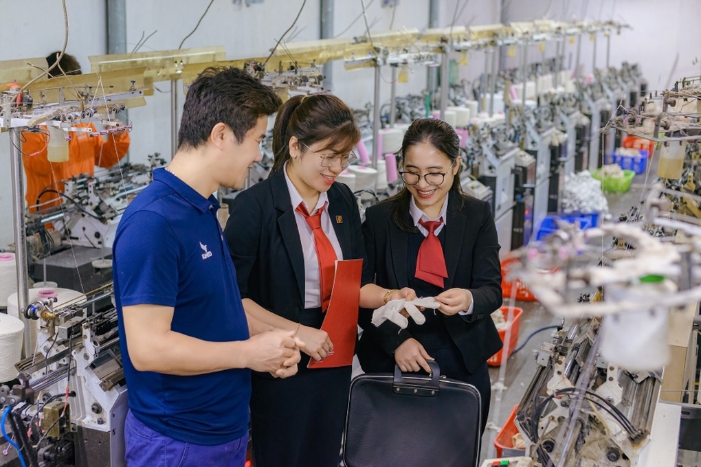 Agribank bổ sung thêm 35.000 tỷ đồng vốn tín dụng ưu đãi hỗ trợ nền kinh tế - 2 Agribank bổ sung thêm 35.000 tỷ đồng vốn tín dụng ưu đãi hỗ trợ nền kinh tế - 2