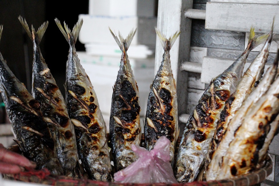 Về làng cá nướng thơm nức mũi nổi tiếng bậc nhất Hà Tĩnh - 11 Về làng cá nướng thơm nức mũi nổi tiếng bậc nhất Hà Tĩnh - 11