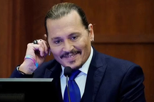 Johnny Depp chi 1,5 tỷ đồng mở tiệc ăn mừng thắng kiện