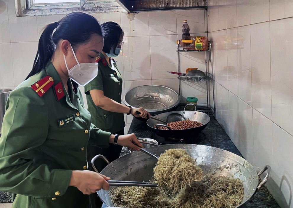 Thần tốc ủng hộ thành phố mang tên Bác đánh giặc Covid - 6 Thần tốc ủng hộ thành phố mang tên Bác đánh giặc Covid - 6