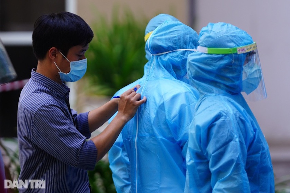 TPHCM: Phát hiện ca dương tính SARS-CoV-2 tại chung cư ở Thủ Đức - 3 TPHCM: Phát hiện ca dương tính SARS-CoV-2 tại chung cư ở Thủ Đức - 3